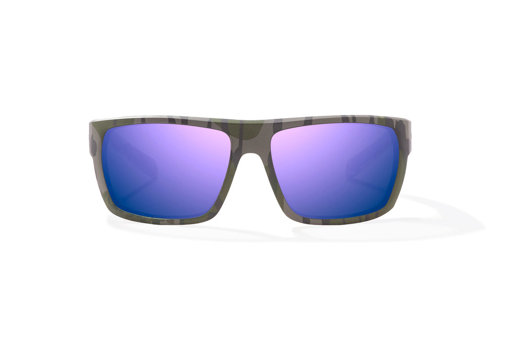 Front view of Army Green Bottomlands Palometa in collaboration with Mossy Oak x Bajio tech angler sunglasses, bio-based nylon frames with violet mirror polarized lenses, full wrap, medium fit, premium built in sun ledge and flex hinges, ideal for fishing and outdoor use.