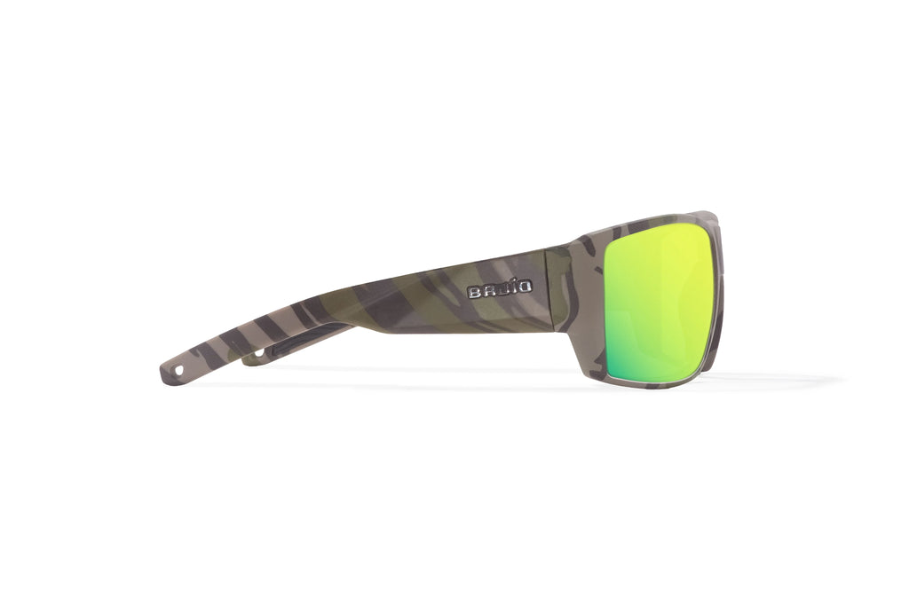 Side view of Army Green Bottomlands Vega in collaboration with Mossy Oak x Bajio wide body sunglasses, bio-based nylon frames with green mirror polarized lenses, full wrap, large fit, premium built in sun ledge and flex hinges, ideal for fishing and outdoor use.