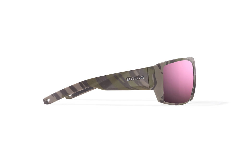 Side view of Army Green Bottomlands Vega in collaboration with Mossy Oak x Bajio wide body sunglasses, bio-based nylon frames with rose mirror polarized lenses, full wrap, large fit, premium built in sun ledge and flex hinges, ideal for fishing and outdoor use.