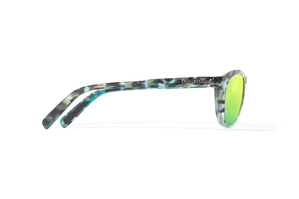 Side view of Blue Rock Gloss Paraiso Bajio beach sunglasses, bio-based nylon frames with green mirror polarized lenses, medium wrap, small fit premium, built in sun ledge and sturdy barrel hinges, ideal for fishing and outdoor use.