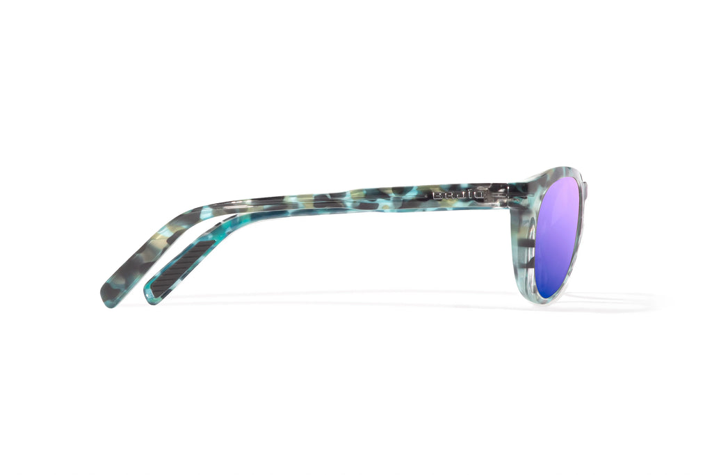 Side view of Blue Rock Gloss Paraiso Bajio beach sunglasses, bio-based nylon frames with violet mirror polarized lenses, medium wrap, small fit premium, built in sun ledge and sturdy barrel hinges, ideal for fishing and outdoor use.