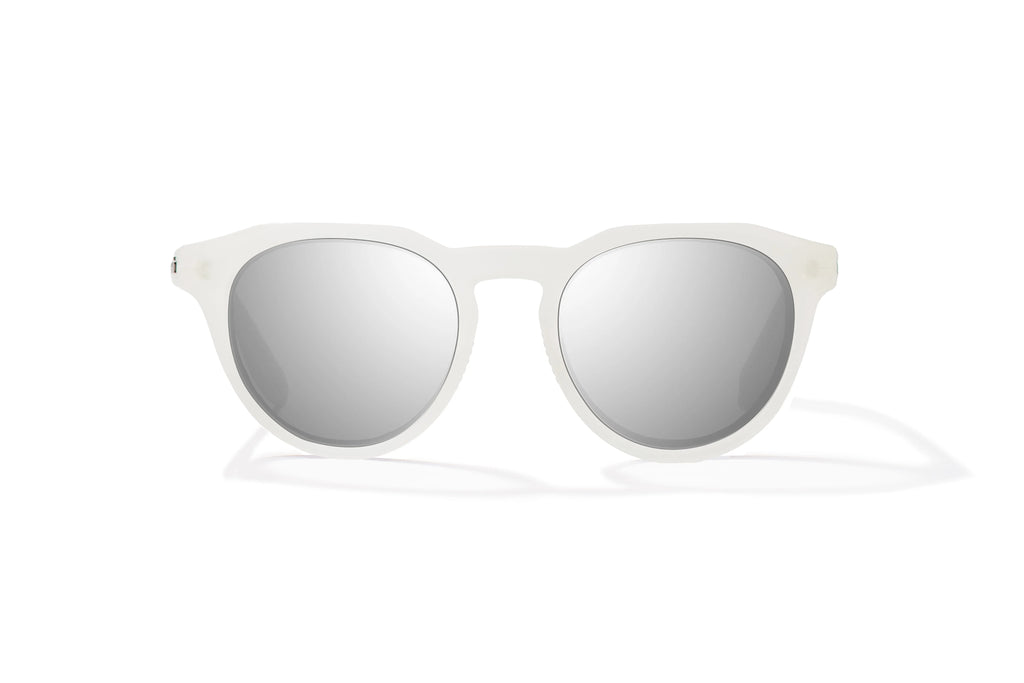 Front view of White Glass Gloss Paraiso Bajio beach sunglasses, bio-based nylon frames with silver mirror polarized lenses, medium wrap, small fit premium, built in sun ledge and sturdy barrel hinges, ideal for fishing and outdoor use.